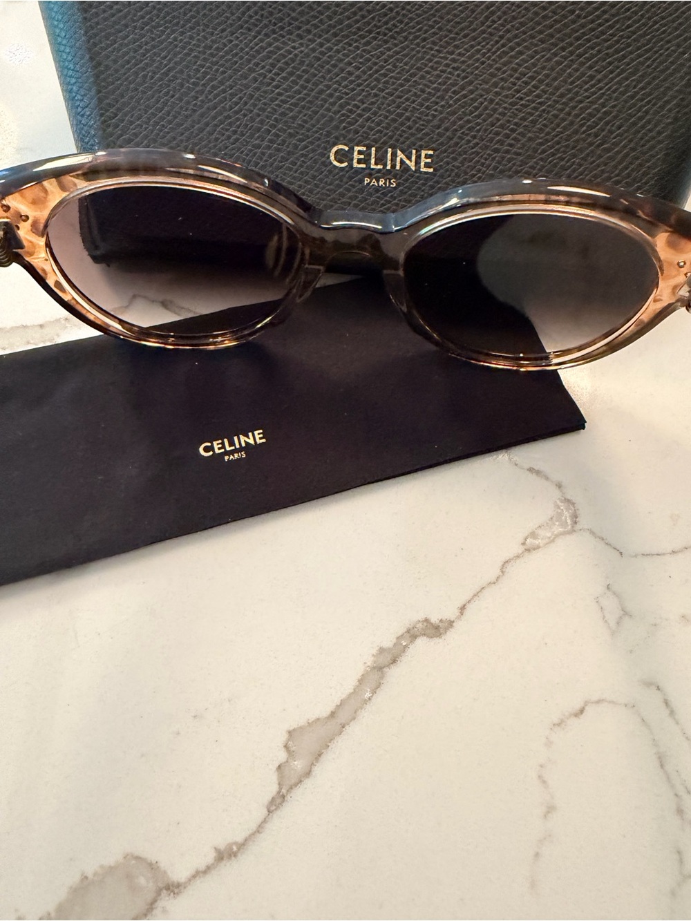 CELINE Women's Tortoiseshell Cat-Eye Sunglasses - Brown - New - Picture 6 of 6